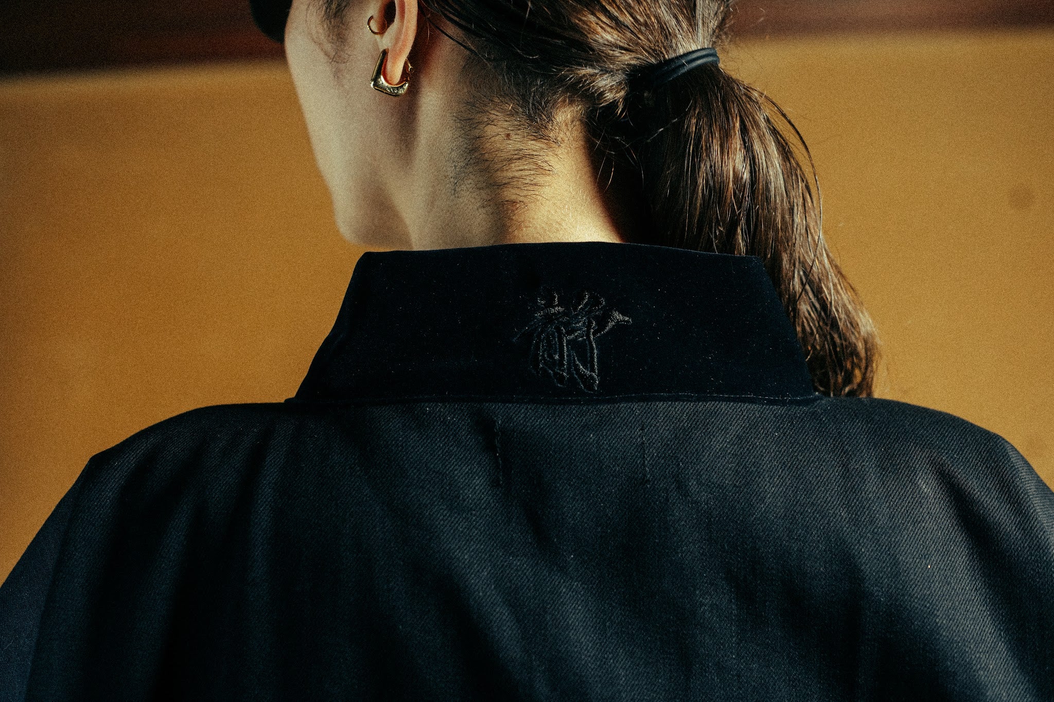 Stillness Samue — Denim — collar embroidery