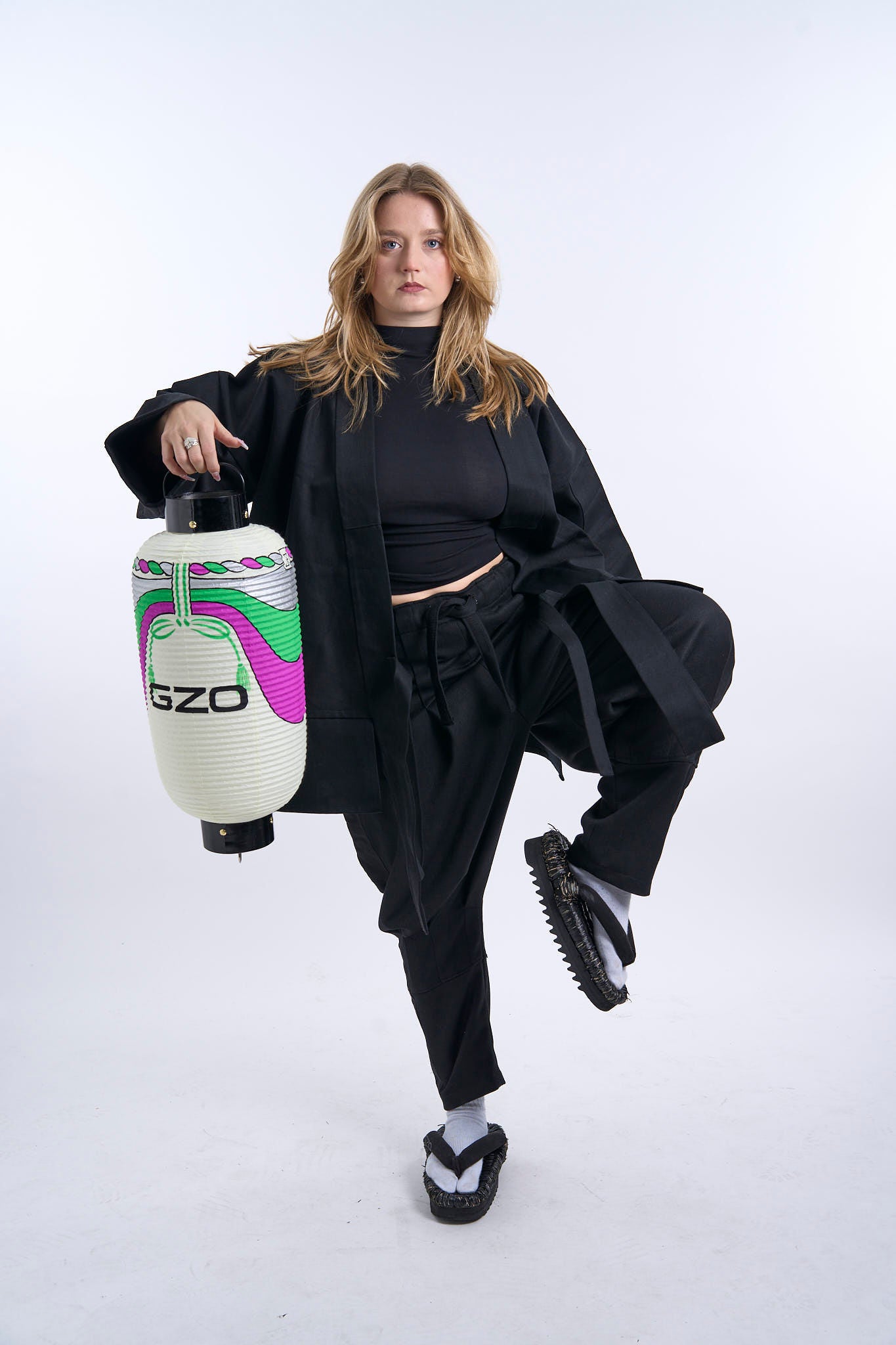 SAMUE — Black, with GZO lantern