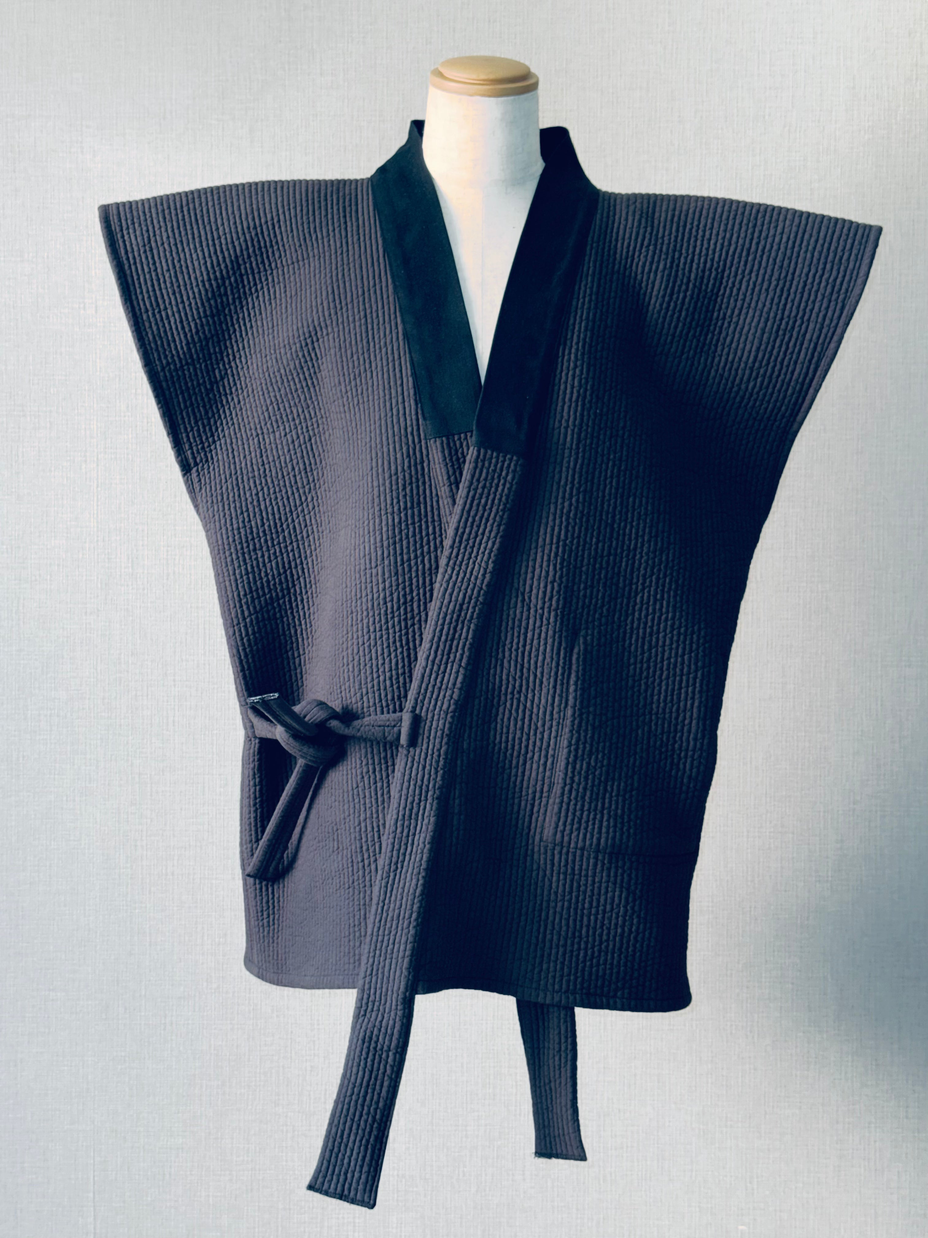 Samue de silence — Sans manches